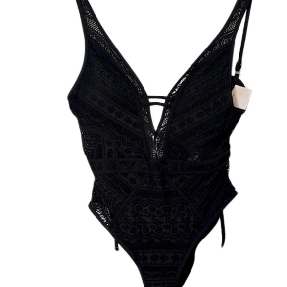 Becca by Rebecca Virtue Crochet Plunge One-Piece Swimsuit, swim wear size S - Picture 6 of 11